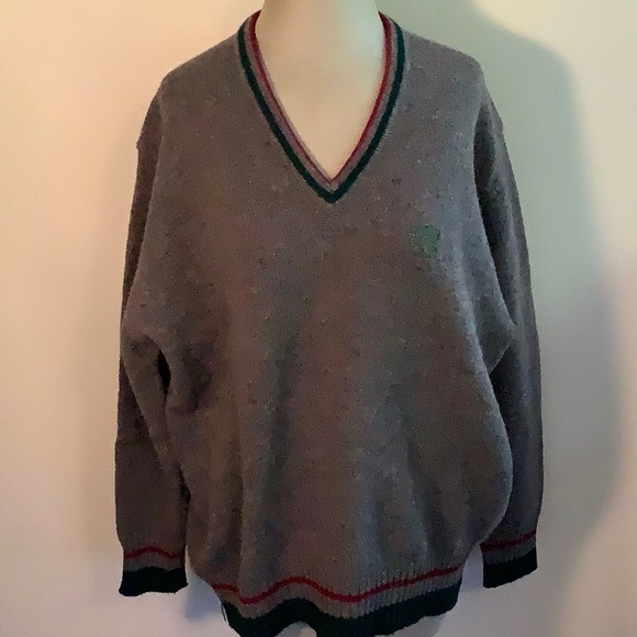 Woodburn Shetland Vintage Wool Knitted in Scotland V Neck